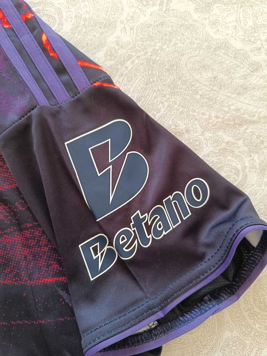 Camisola Benfica x Vhils 25/26 L