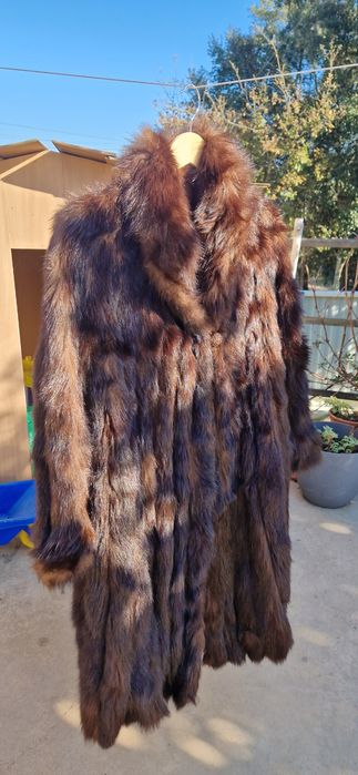 Casaco vizon em bom estado de conservação