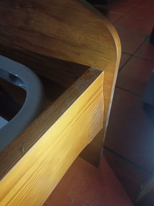 Cama de solteiro com estrado (180cm x 100cm)