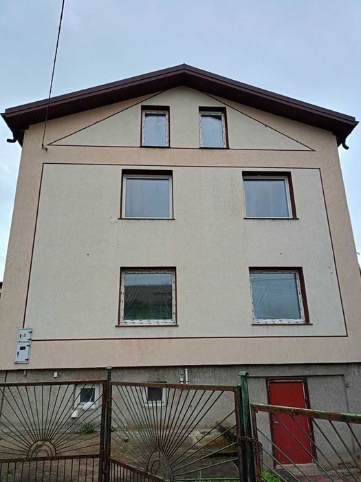 Mycie dachów i elewacji