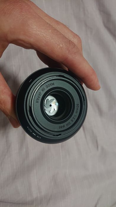 Об'єктив объектив Sigma 60mm f 2.8 Dn e mount sony e nex