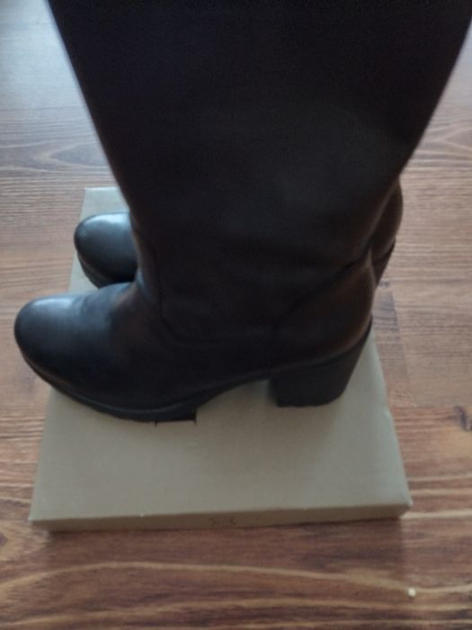 Buty na grubszej podeszwie