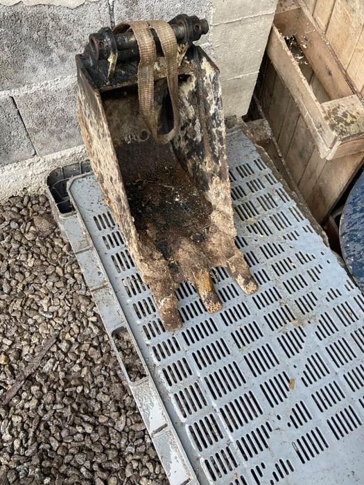 Braço de escavaçao para trator