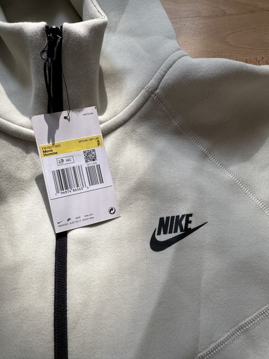 Nike Tech Fleece Dres Sportowy