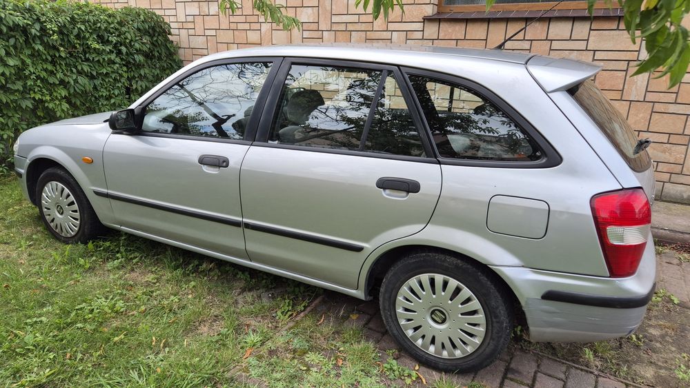 Sprzedam Mazda 323F