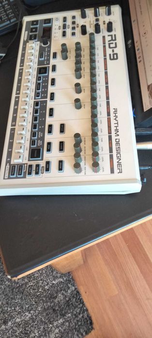 Behringer rd 9 (com garantia)