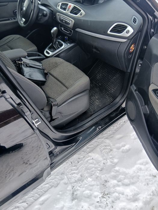 Продам рено сценік 3 1,5 акпп