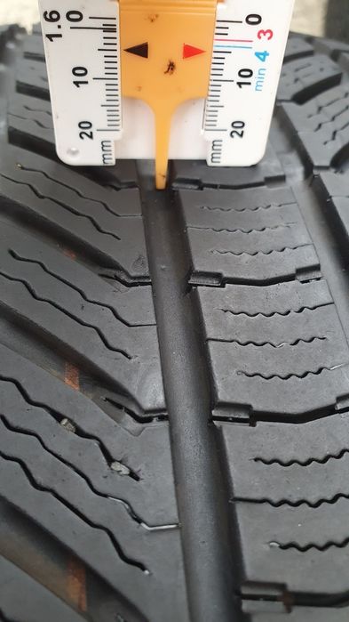 235/55 R19 V XL Continental (Континенталь) Авторезина, шини.