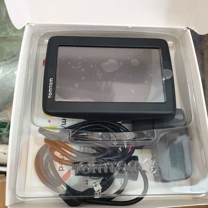 New GPS for Europe, never used.64752091891585121