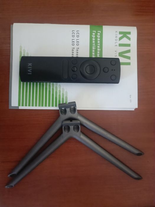 Продам телевізор Kivi 40FK30G+настінний кронштейн ківі