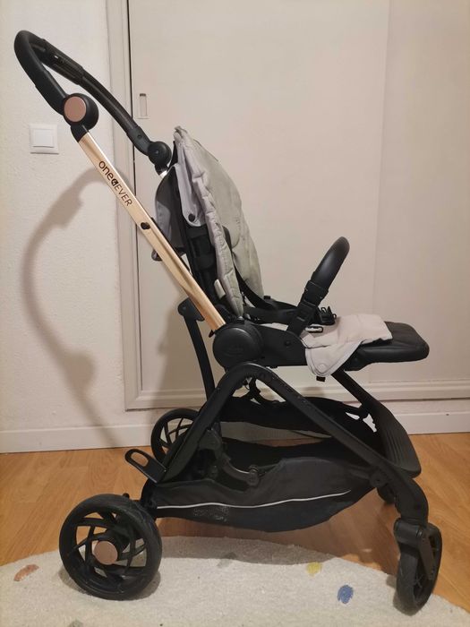 Duo Chicco, carrinho one4ever + ovinho kaily com base para automóvel