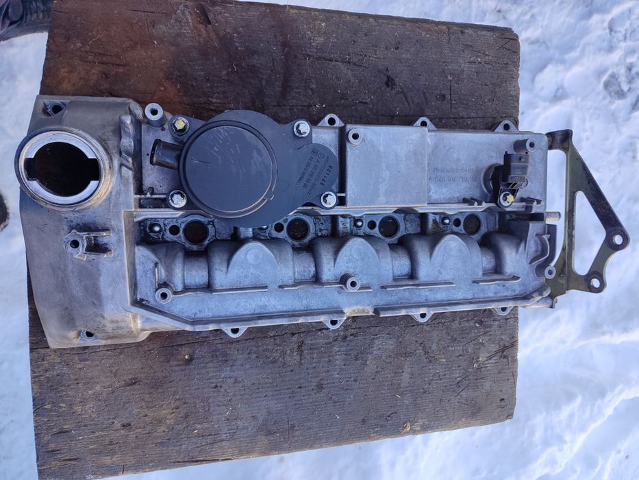 Кришка клапанів мерседес спринтер 2.2