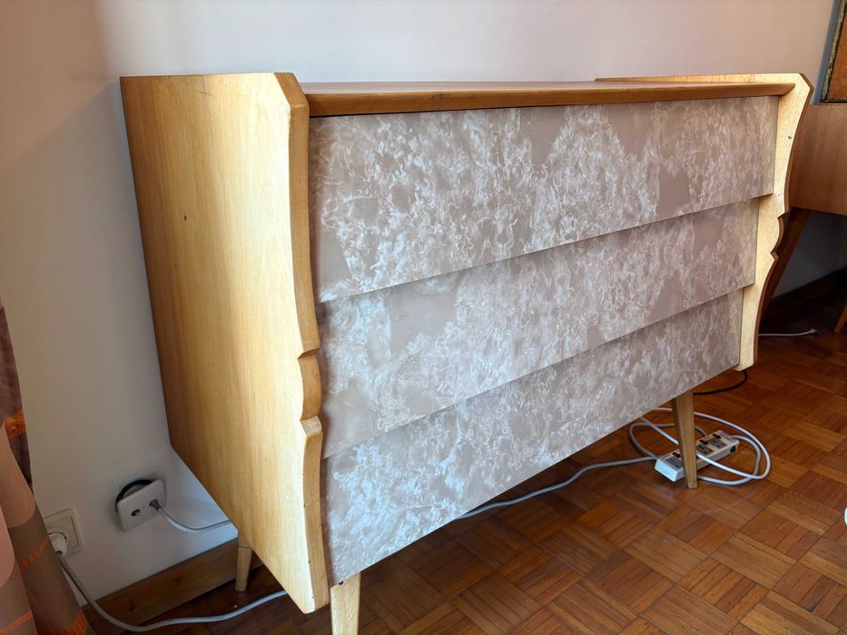Conjunto - cama, cómoda, roupeiro, 2 mesas de cabeceira e pechiché