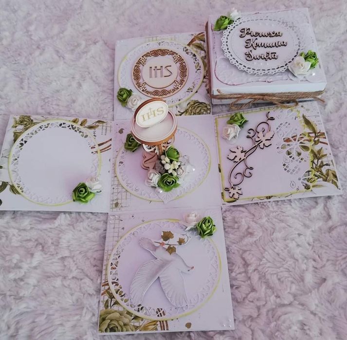 Pamiątka komunia, exploding box