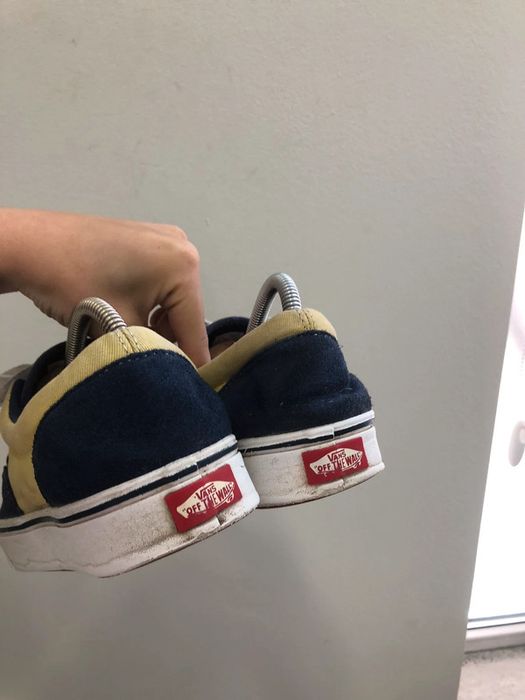 Trampki Vans of the wall zolto-granatowe roz.42