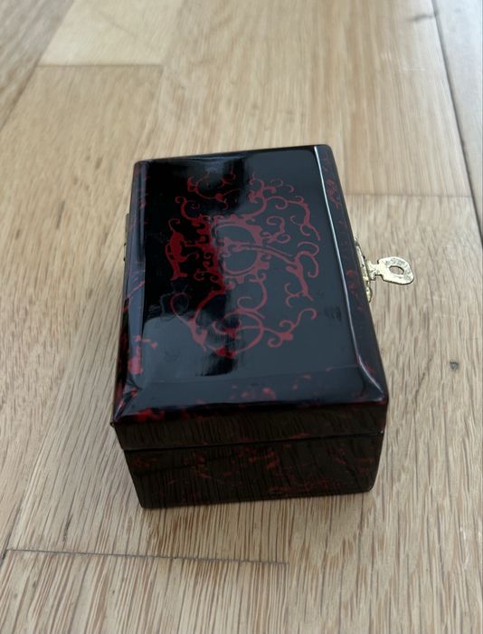 Caixa em laca - caixa jóias