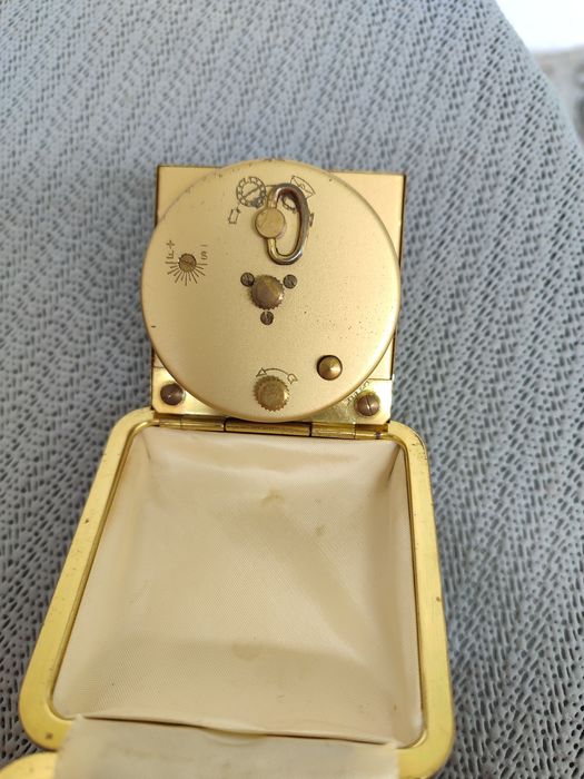 Будильник механический,дорожный