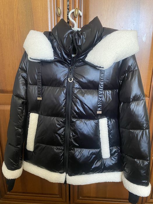 Продам жіночий пуховик