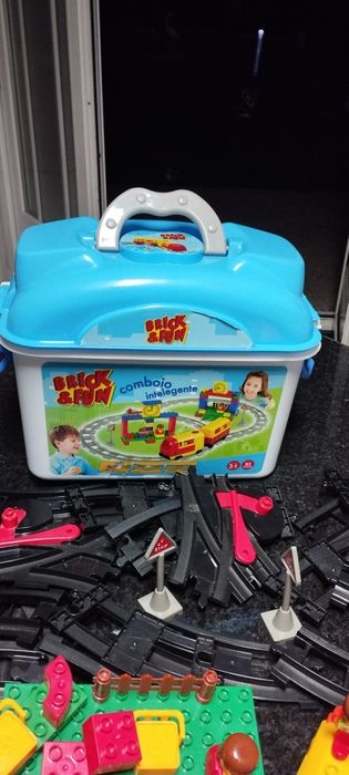 Comboio inteligente/pista brick & fun