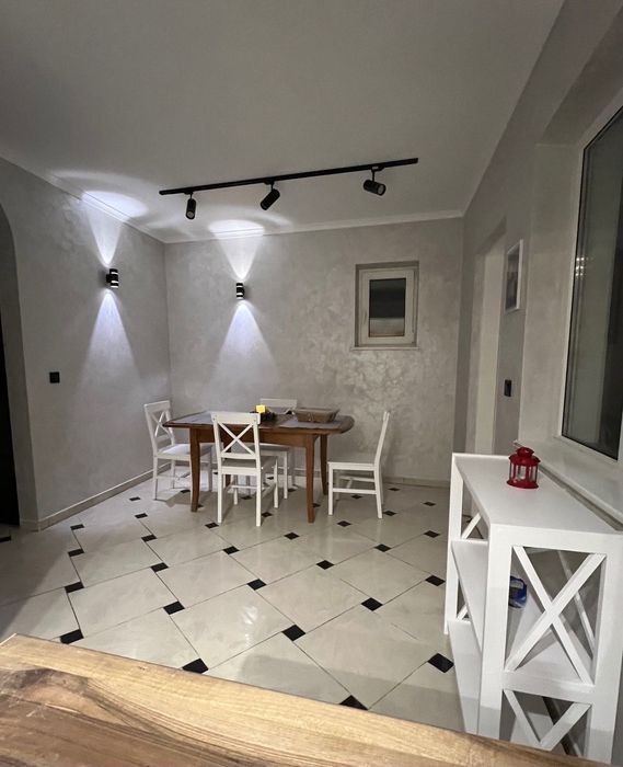 Оренда будинку в 2 км від Чернівців посеред ландшафтного дубового гаю