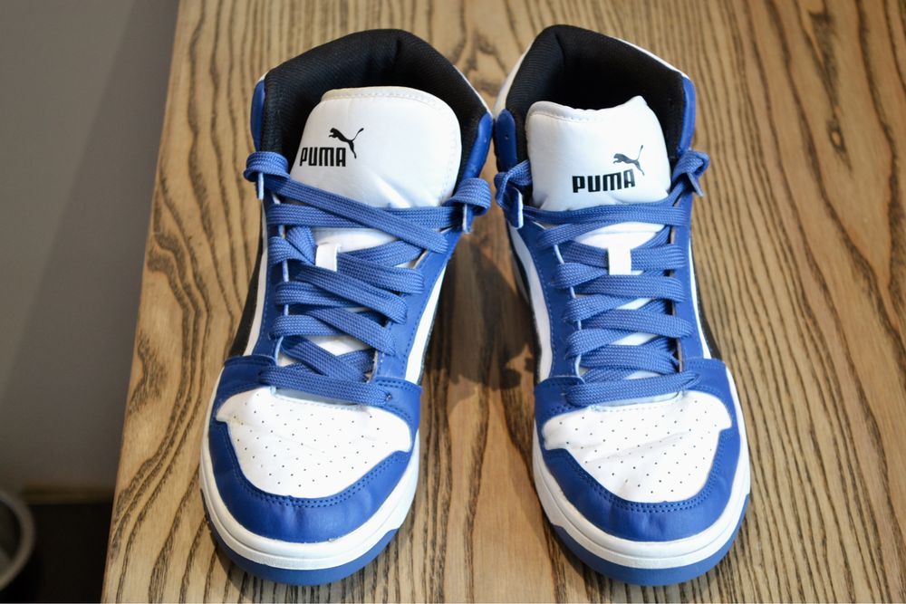 Кроссовки Puma.