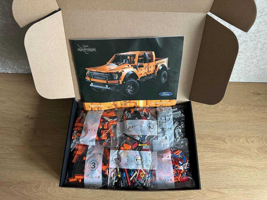 ‼️В КОРОБЦІ‼️Конструктор Ford Raptor F-150, Technic 42126 /двигуни