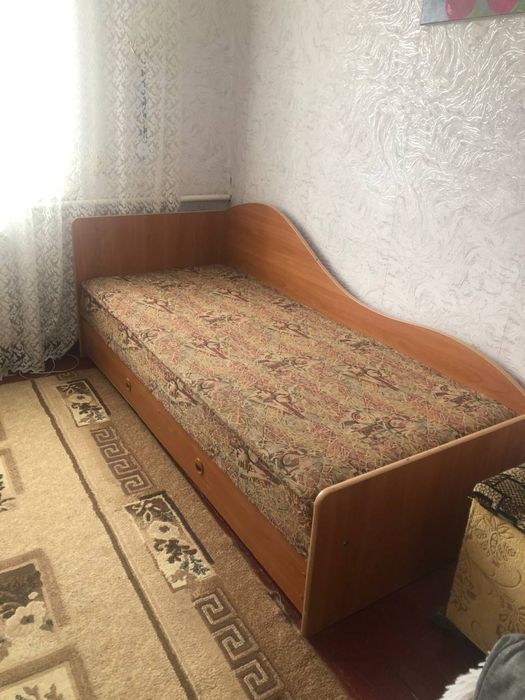 Ліжко б/у у гарному стані
