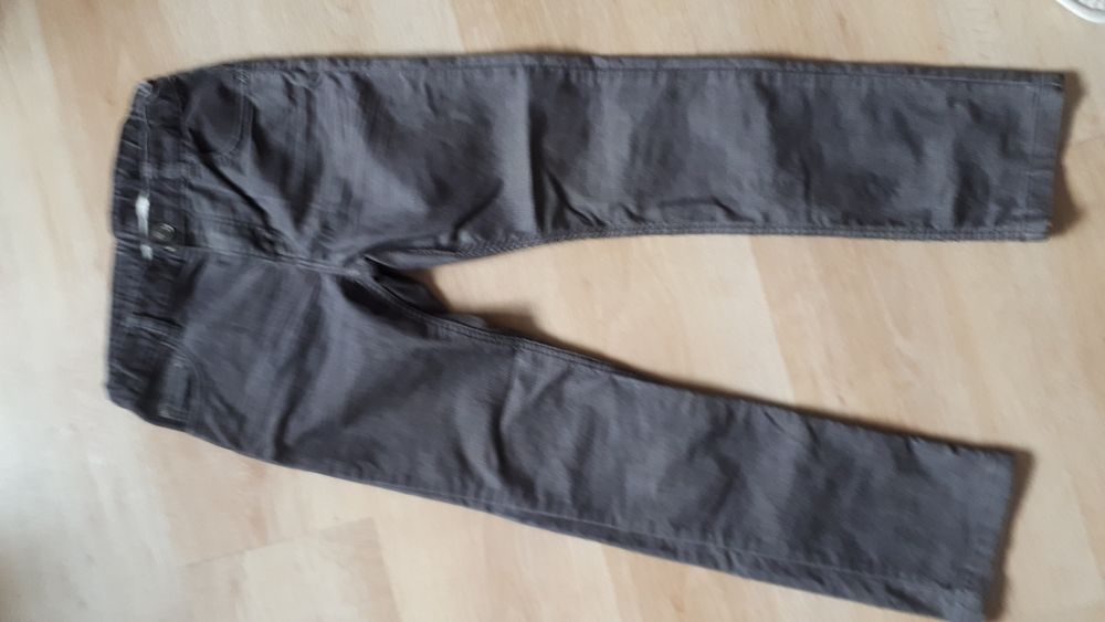 Spodnie chłopięce H&M 134cm