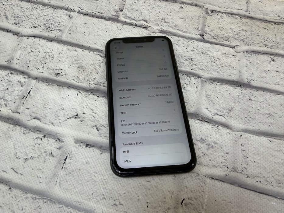Iphone 11 256gb neverlock Black 180$