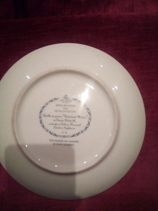 Prato natal Vista Alegre nº 34-2004