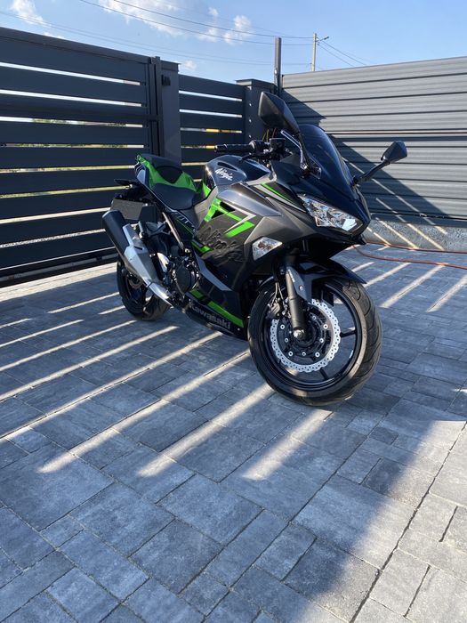 kawasaki ninja 400
