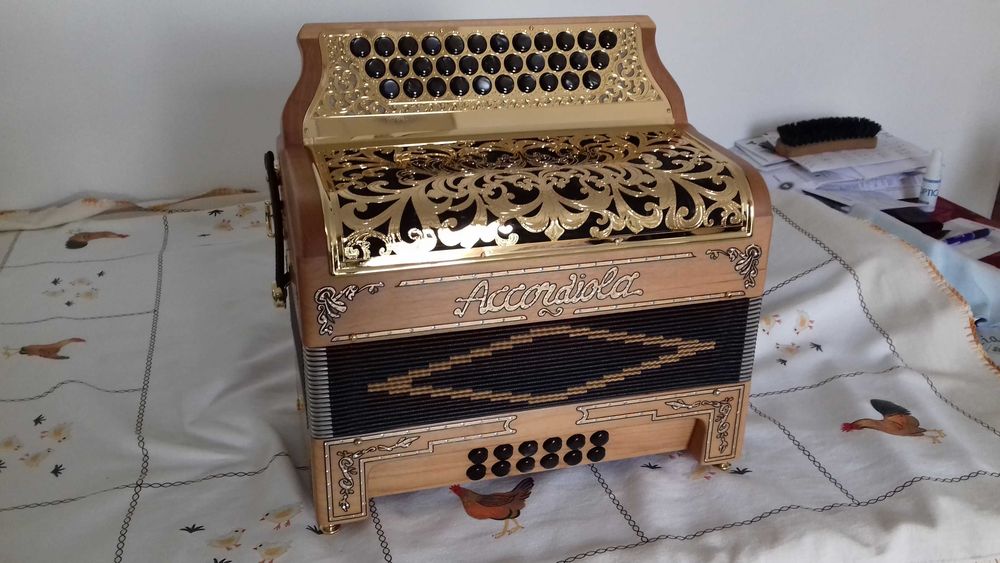 TECLADO ARTURIA, Ketron, Roland, Acordeão, Borsini, etc - STOCK OUT