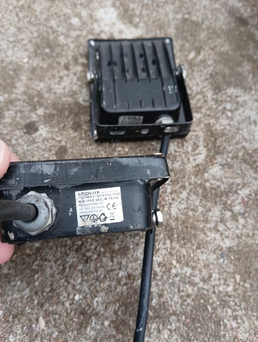 Zestaw uszkodzonych naświetlaczy