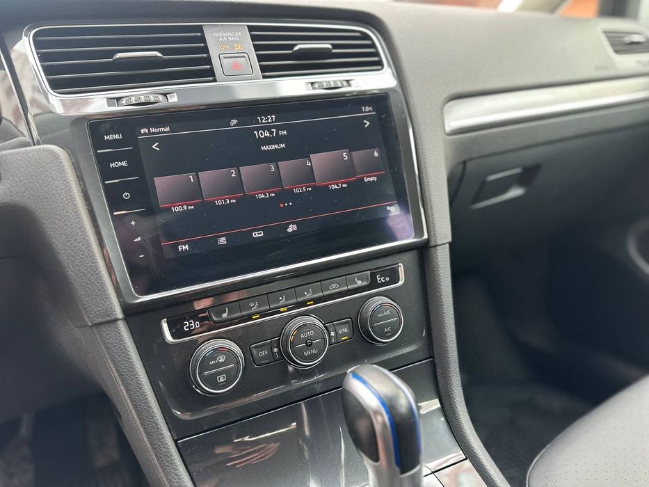 Продам електрокар  e-golf