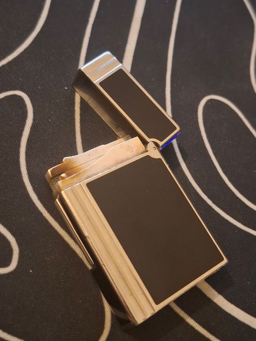 Isqueiro de luxo S.T. Dupont Gatsby