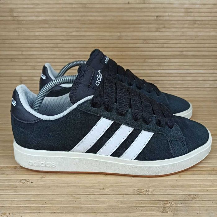 Кросівки Adidas Grand Court Base 00s Розмір 42 (26,5 см.)