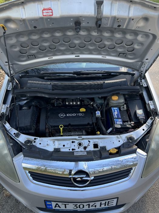 Продам Opel Zafira B