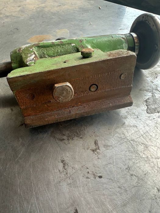 Задня бабка токарного верстату ТВ 16, фрезерна приставка ТШ3