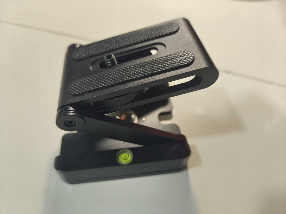 Tripé de mesa metálico dobrável tipo "Z" para máquinas fotográficas