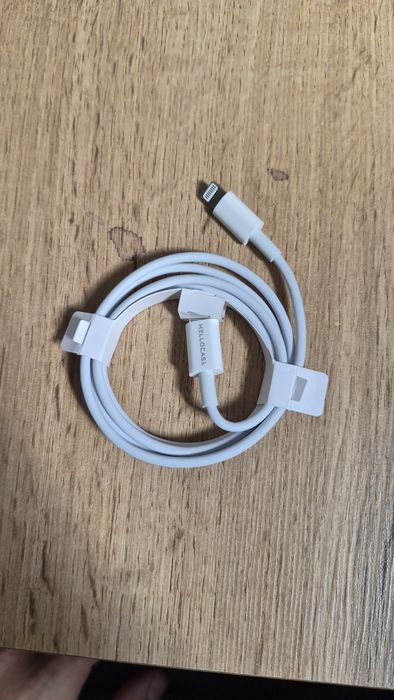 iPhone 13, czerwony 128GB, stan baterii 85%