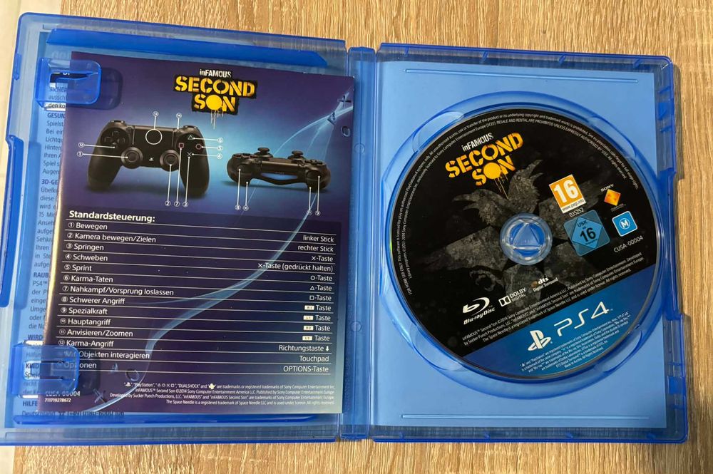 Konsola Playstation 4 + Gra