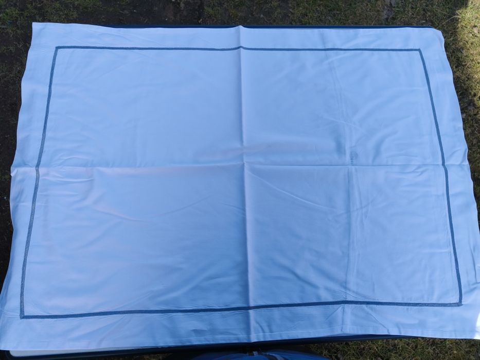 Poszewki na poduszkę z adamaszku 50/70 cm