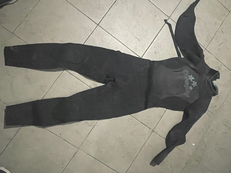 4 Fatos de surf usados