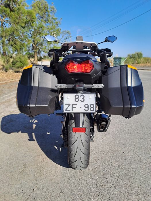 Kawazaki Versys 1000