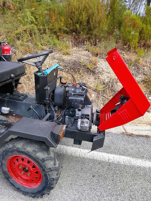 Trator tratocarro 14cv 4x4 com motor de arranque