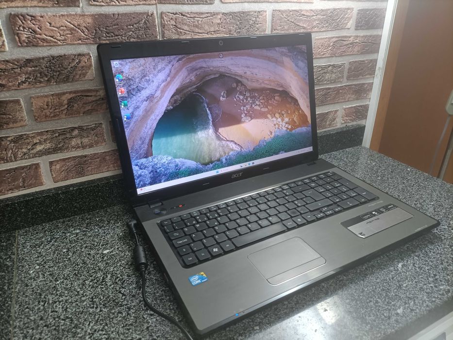 Acer Aspire 7741 core i3 RAM 4gb SSD 128gb 17 polegadas