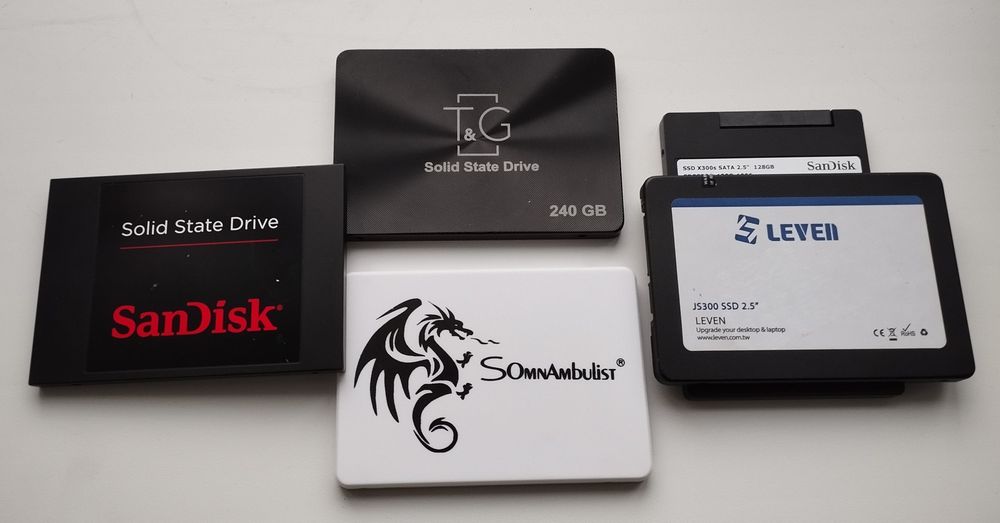 SSD 64Gb, 120Gb, 240Gb, 256GB 2.5" SATA