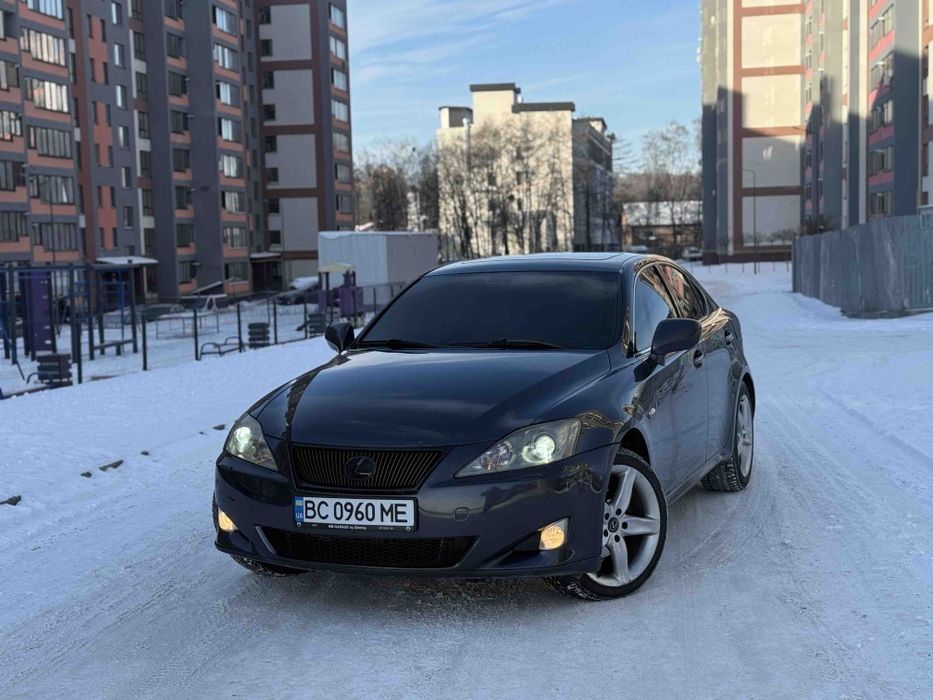 Lexus is 220D 2006р
