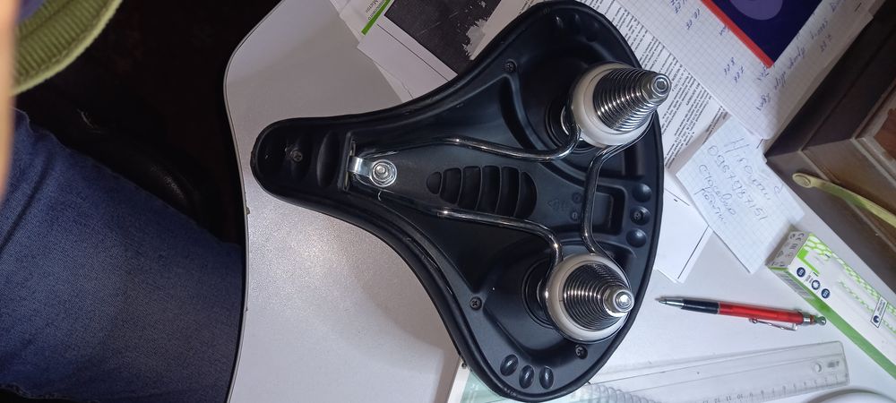 Продам седло для самокат.