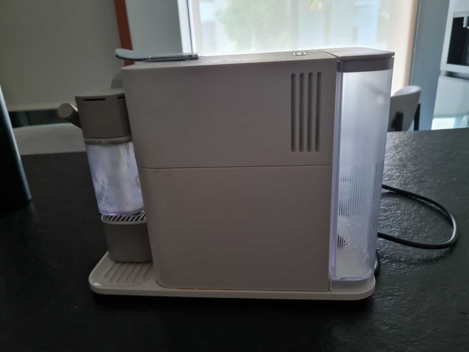 Nespresso Latissima One